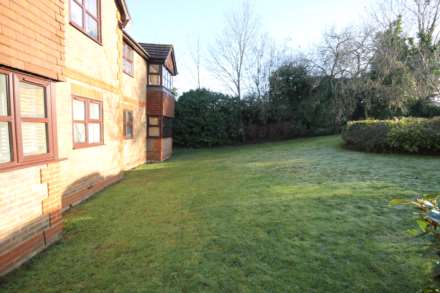 Dukes Avenue, New Malden, Image 9