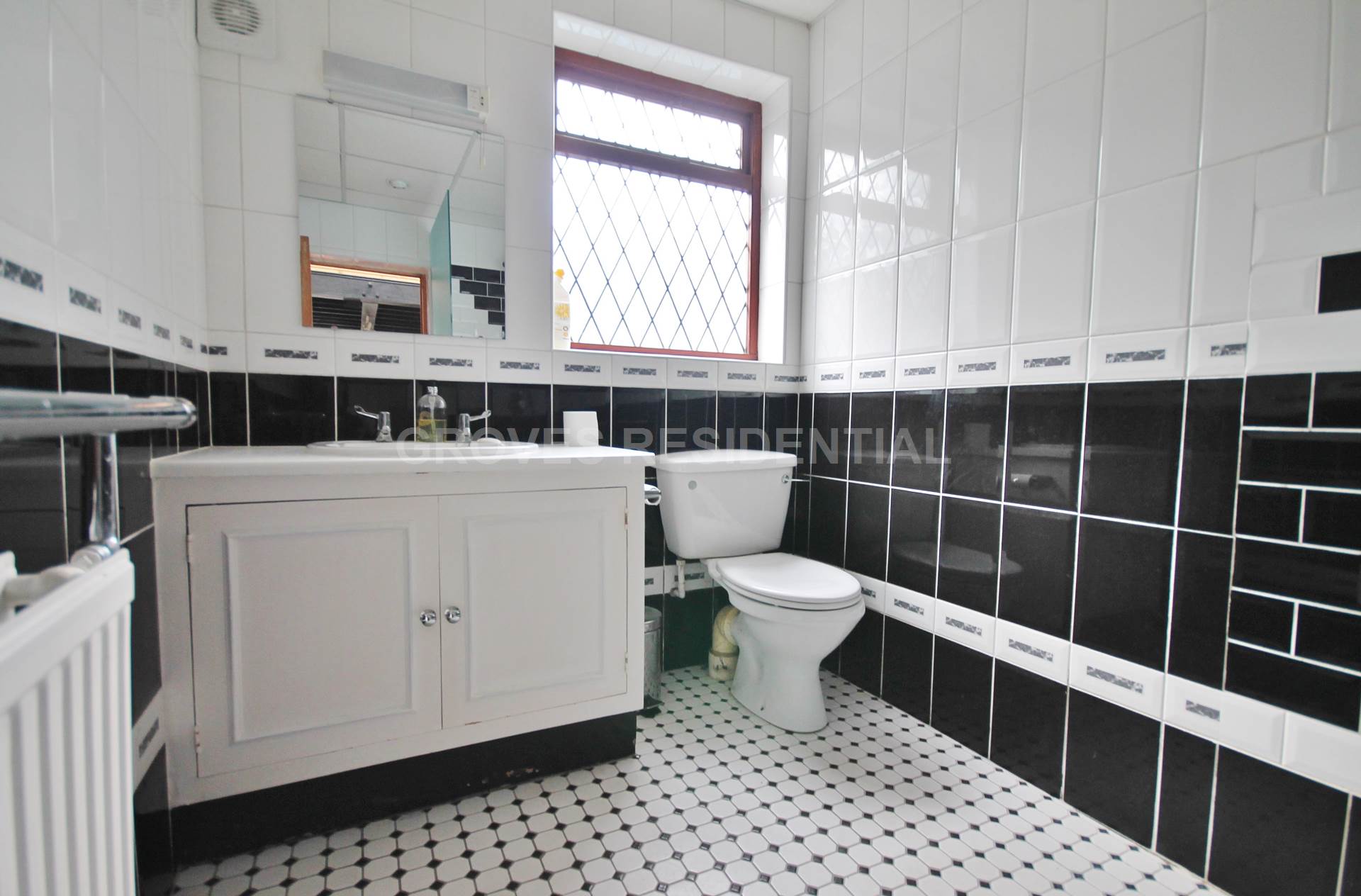 Acacia Grove, New Malden, Image 9