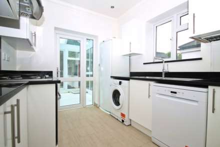 Aldridge Rise, New Malden, Image 3
