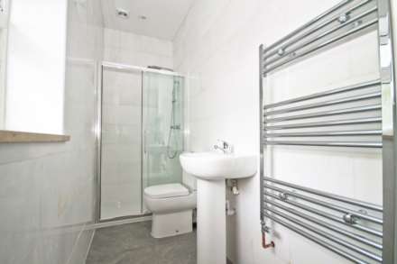 Aldridge Rise, New Malden, Image 6