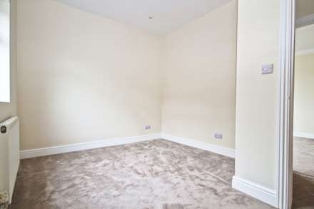 Aldridge Rise, New Malden, Image 9