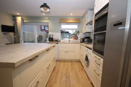 Southwood Drive, Surbiton, Image 4