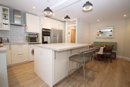 Southwood Drive, Surbiton, Image 5