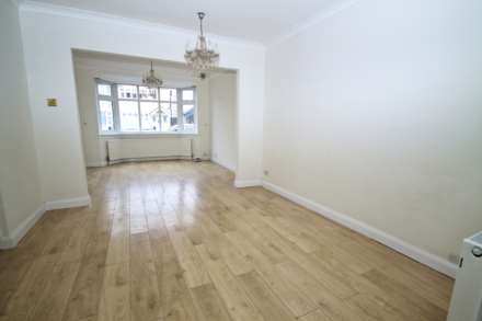 Byron Avenue, New Malden, Image 2