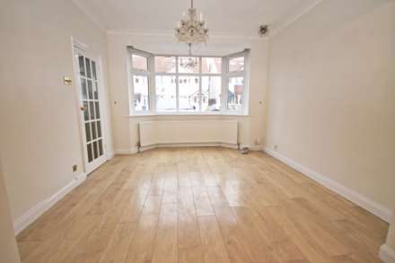 Byron Avenue, New Malden, Image 3