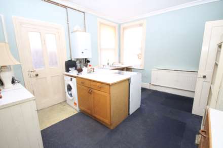 Chestnut Grove, New Malden, Image 7