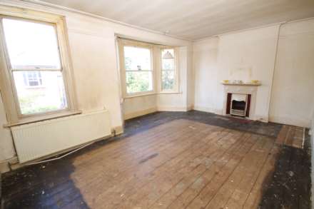 Chestnut Grove, New Malden, Image 9