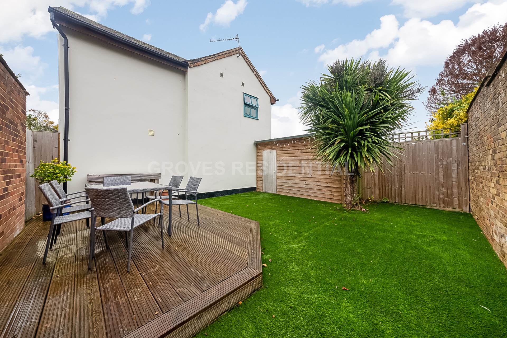 Sycamore Grove, New Malden, Image 13