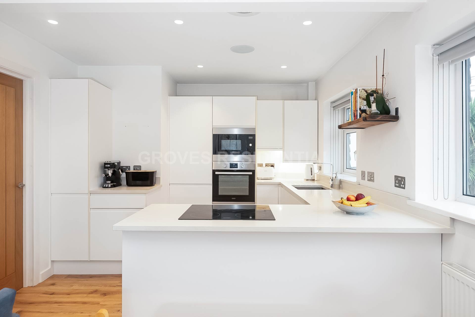 Sycamore Grove, New Malden, Image 3