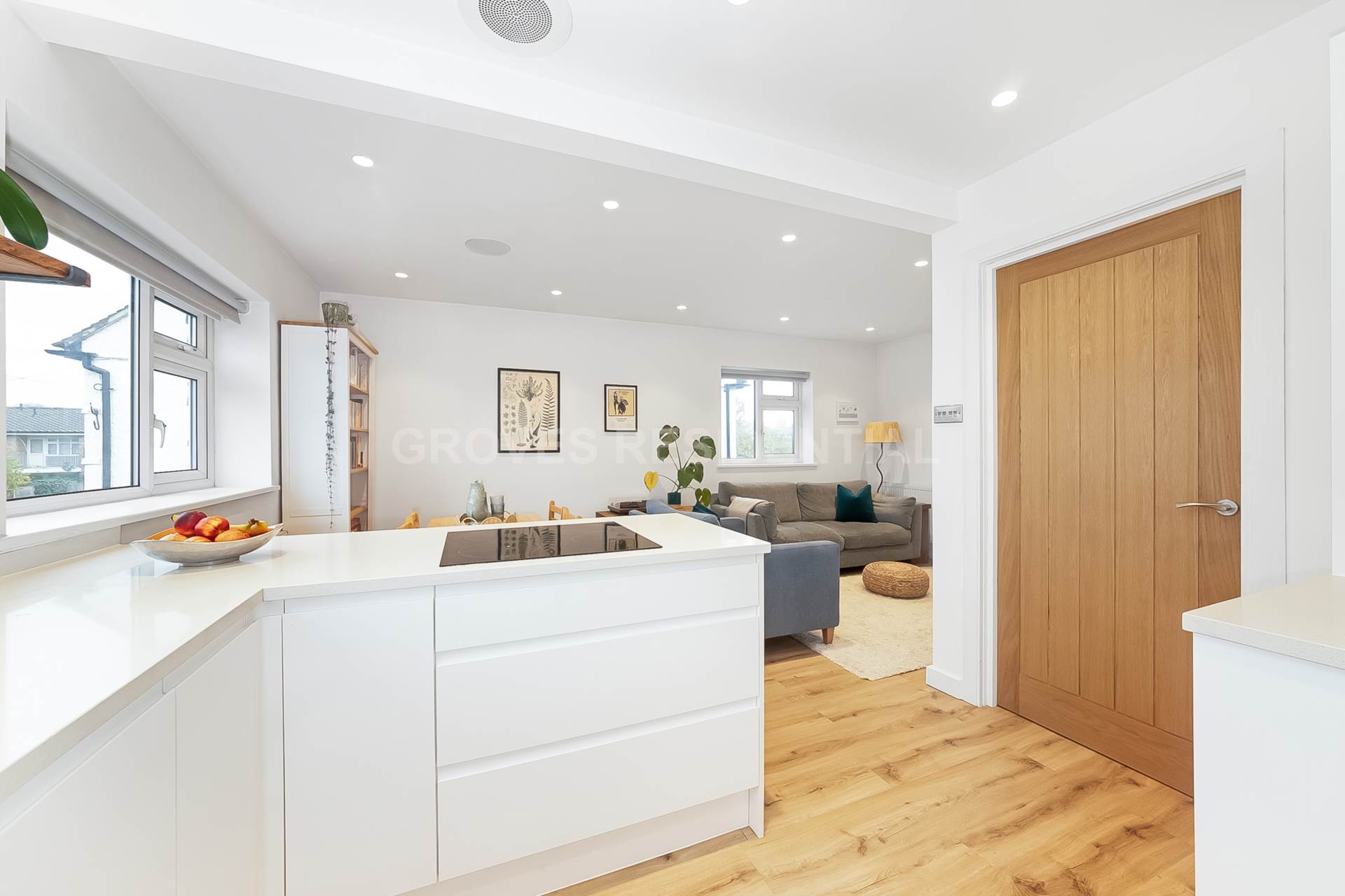 Sycamore Grove, New Malden, Image 5