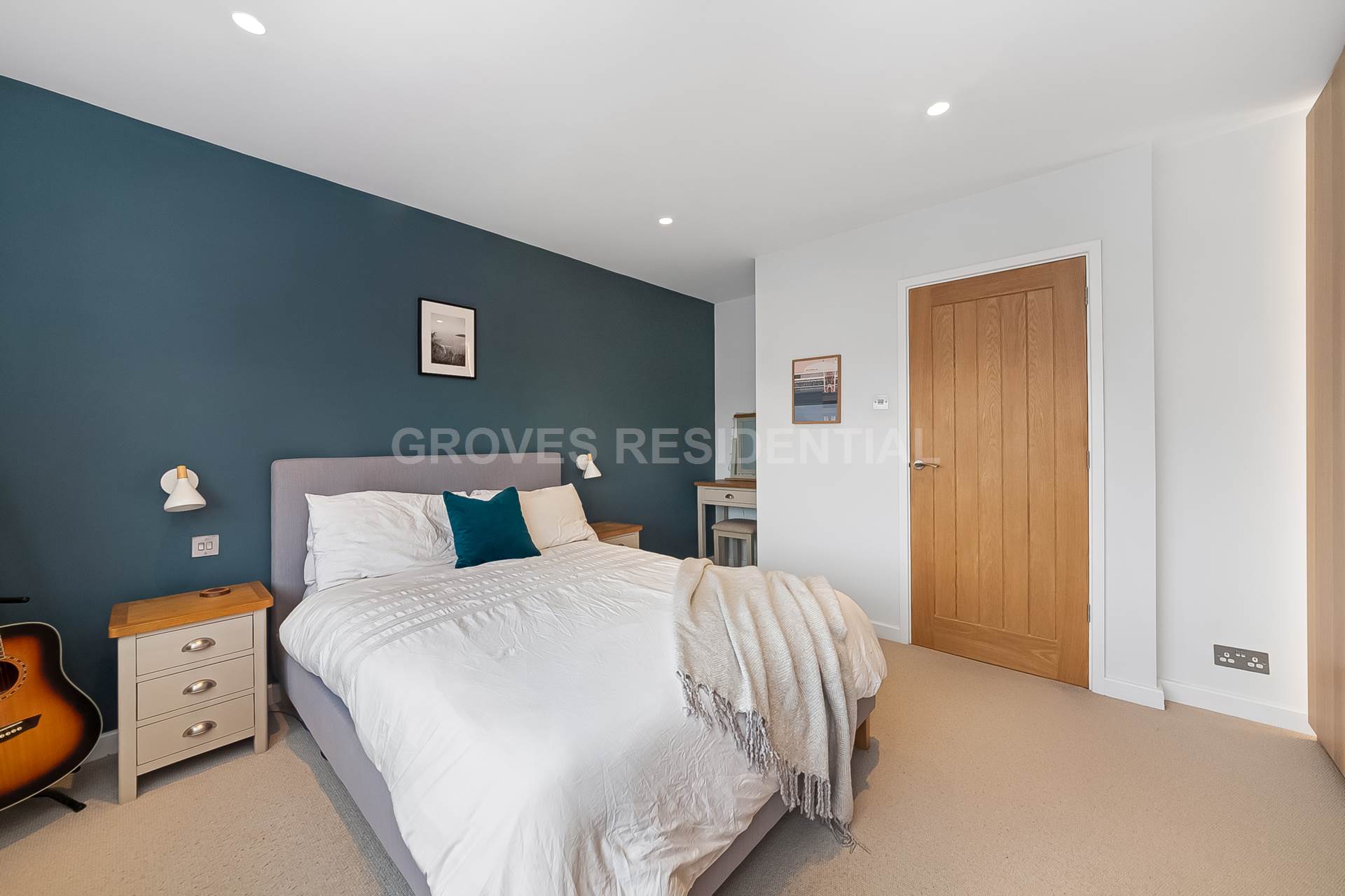 Sycamore Grove, New Malden, Image 8