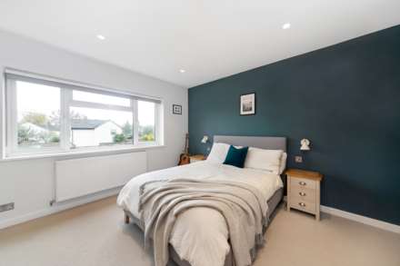 Sycamore Grove, New Malden, Image 7