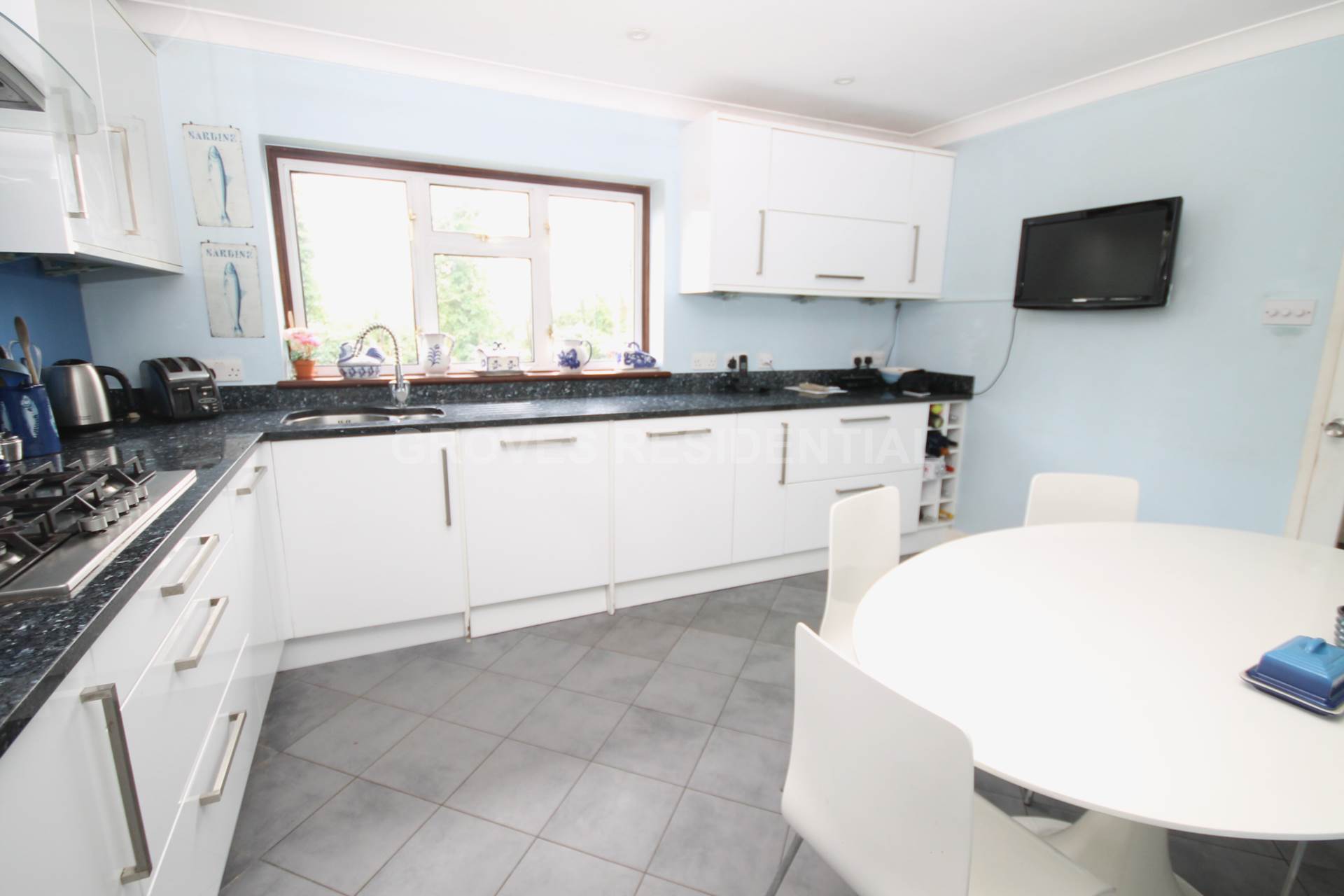 Warbank Lane, Kingston Upon Thames, Image 6
