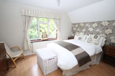 Warbank Lane, Kingston Upon Thames, Image 16