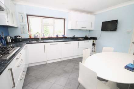 Warbank Lane, Kingston Upon Thames, Image 6