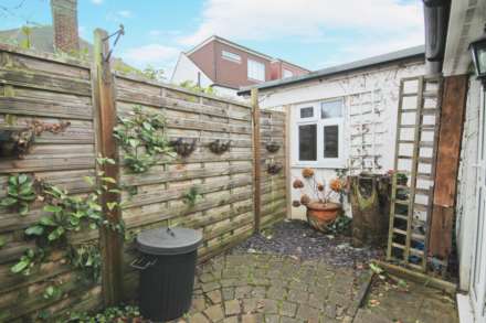 Property For Rent Park View, New Malden