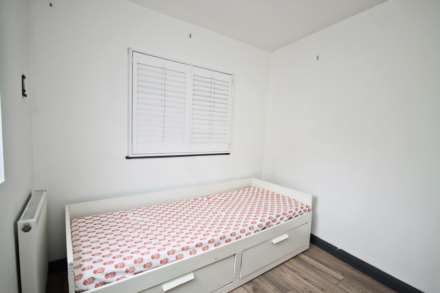 New Malden KT3, Image 5