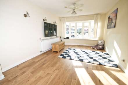 Maria Theresa Close, New Malden, Image 2
