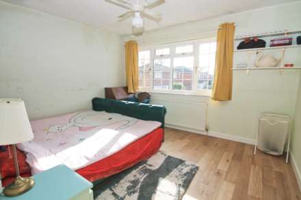 Maria Theresa Close, New Malden, Image 7