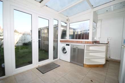 Windsor Avenue, New Malden, Image 3
