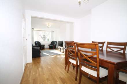 Windsor Avenue, New Malden, Image 5