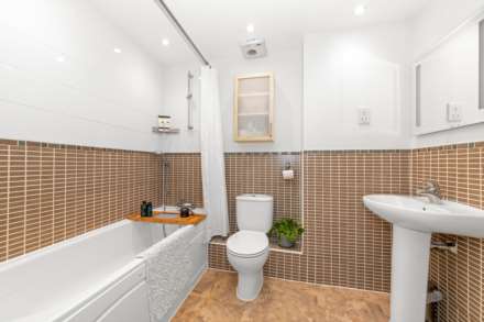 Carrington Court, New Malden, Image 12