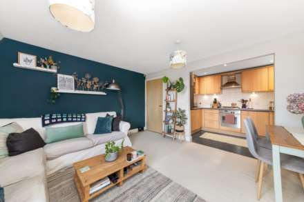 Carrington Court, New Malden, Image 3