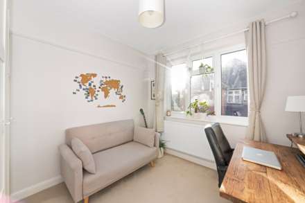 West Barnes Lane, New Malden, Image 11