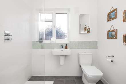 West Barnes Lane, New Malden, Image 12