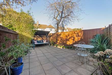 West Barnes Lane, New Malden, Image 13