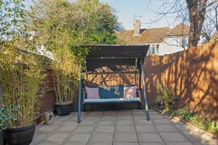 West Barnes Lane, New Malden, Image 14