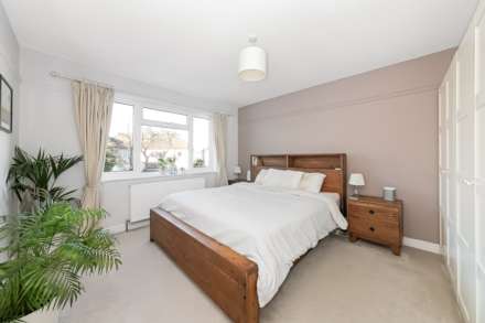 West Barnes Lane, New Malden, Image 9