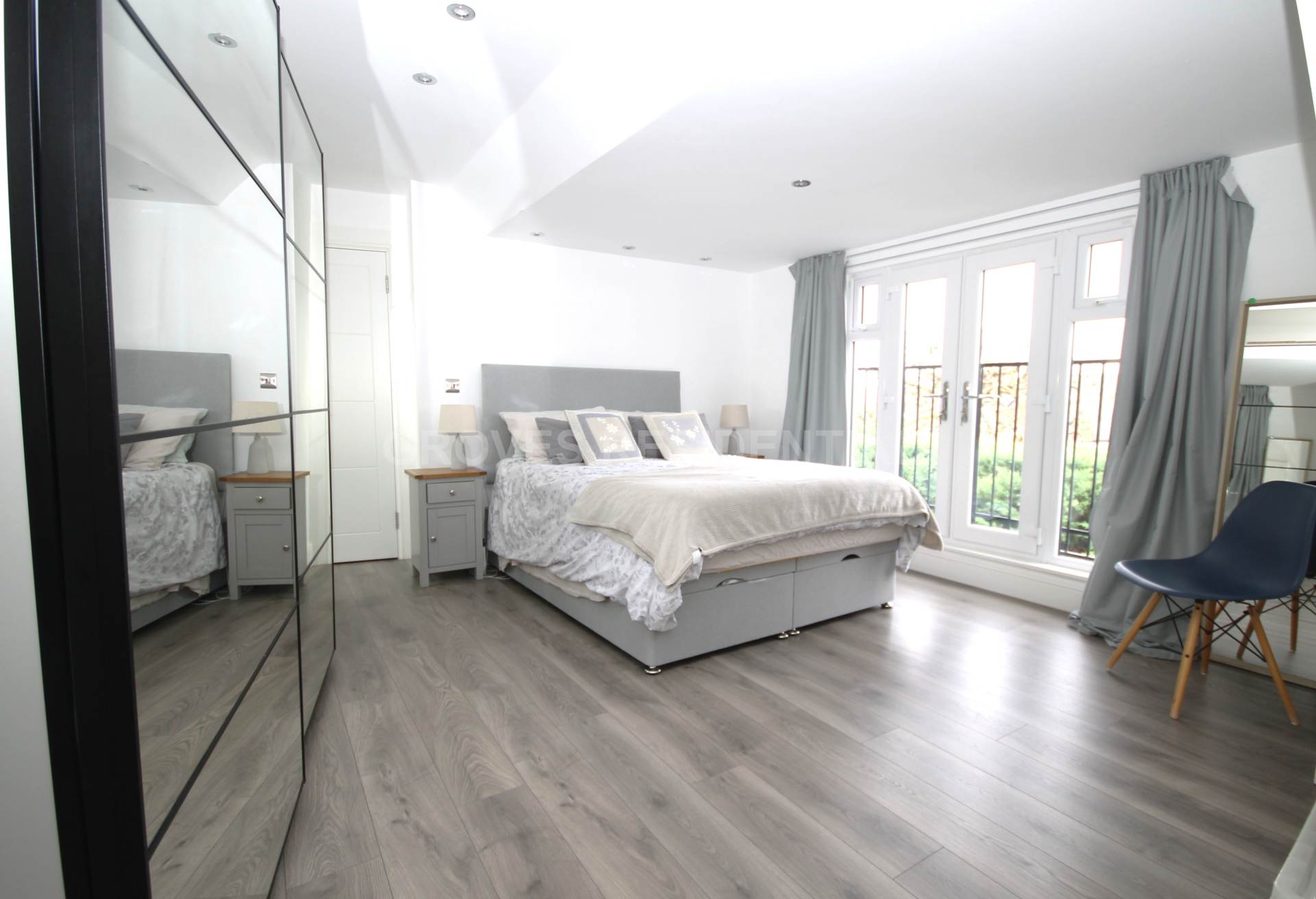 Lawn Close, New Malden, Image 12