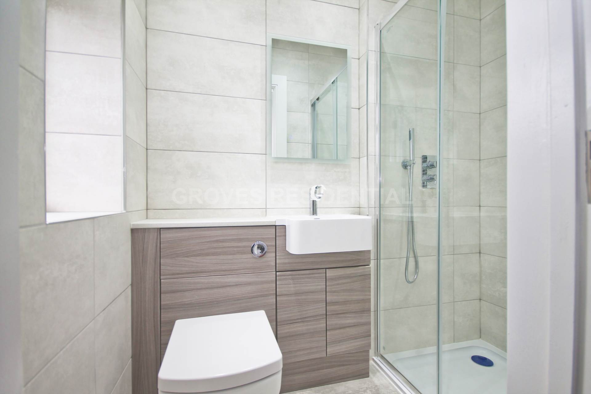 Lawn Close, New Malden, Image 8