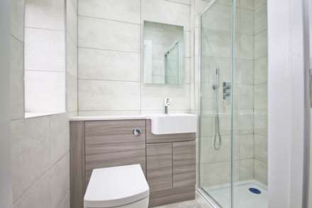 Lawn Close, New Malden, Image 8