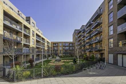 Kingston Road, New Malden, Image 15