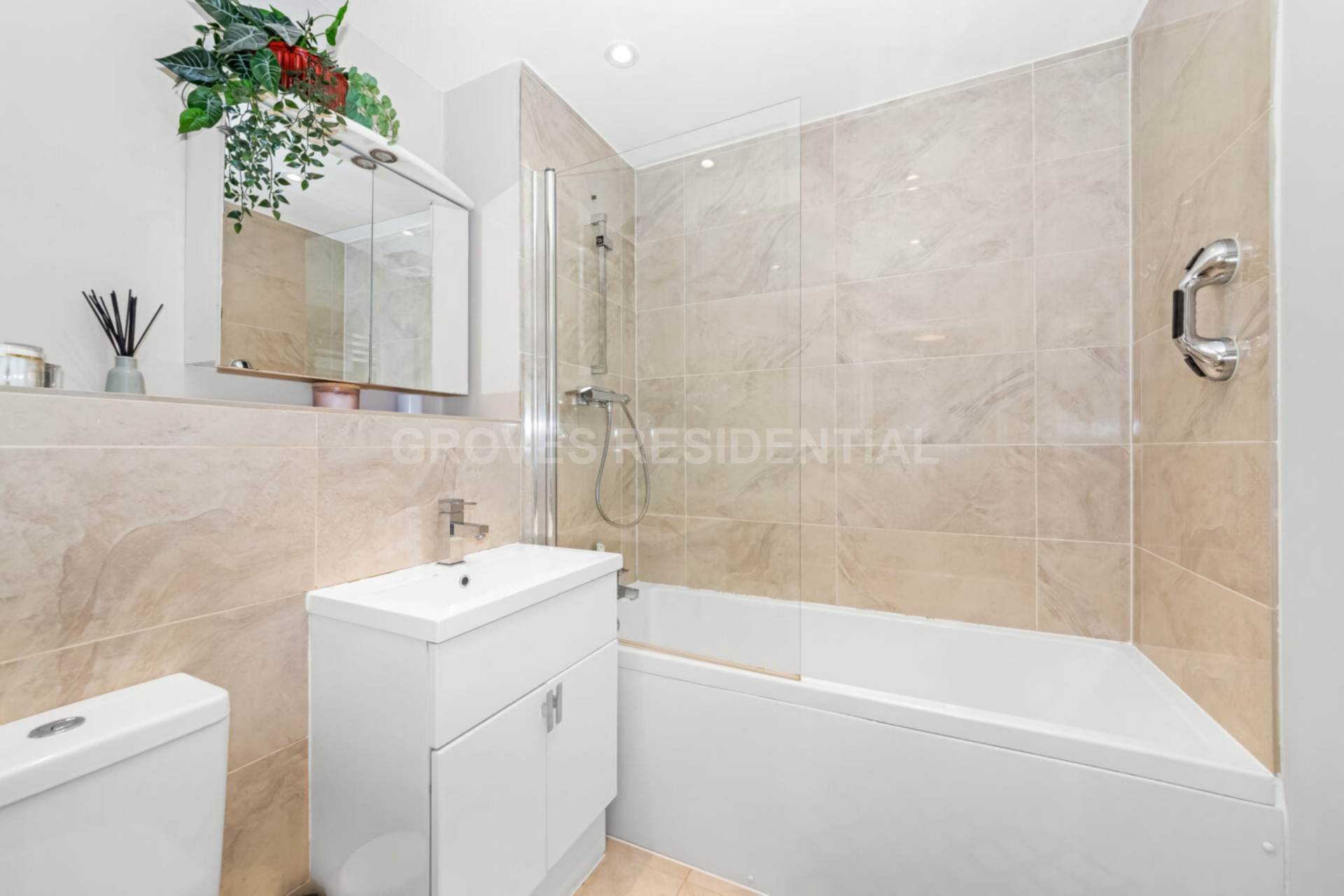 Alric Avenue, New Malden, Image 9