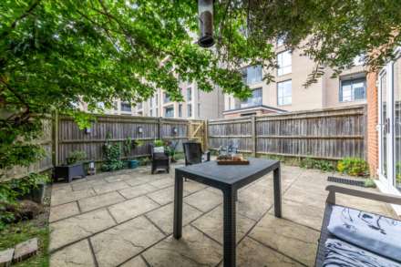 Alric Avenue, New Malden, Image 11