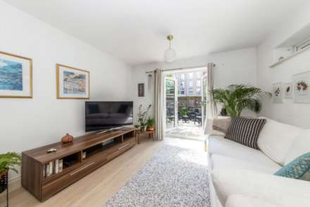 Alric Avenue, New Malden, Image 4