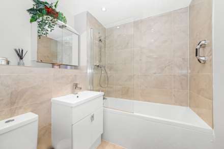 Alric Avenue, New Malden, Image 9