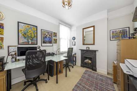 Alric Avenue, New Malden, Image 17