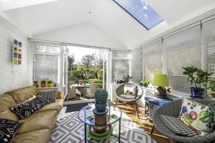 Alric Avenue, New Malden, Image 2
