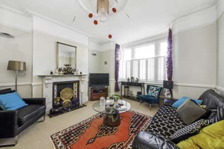 Alric Avenue, New Malden, Image 4