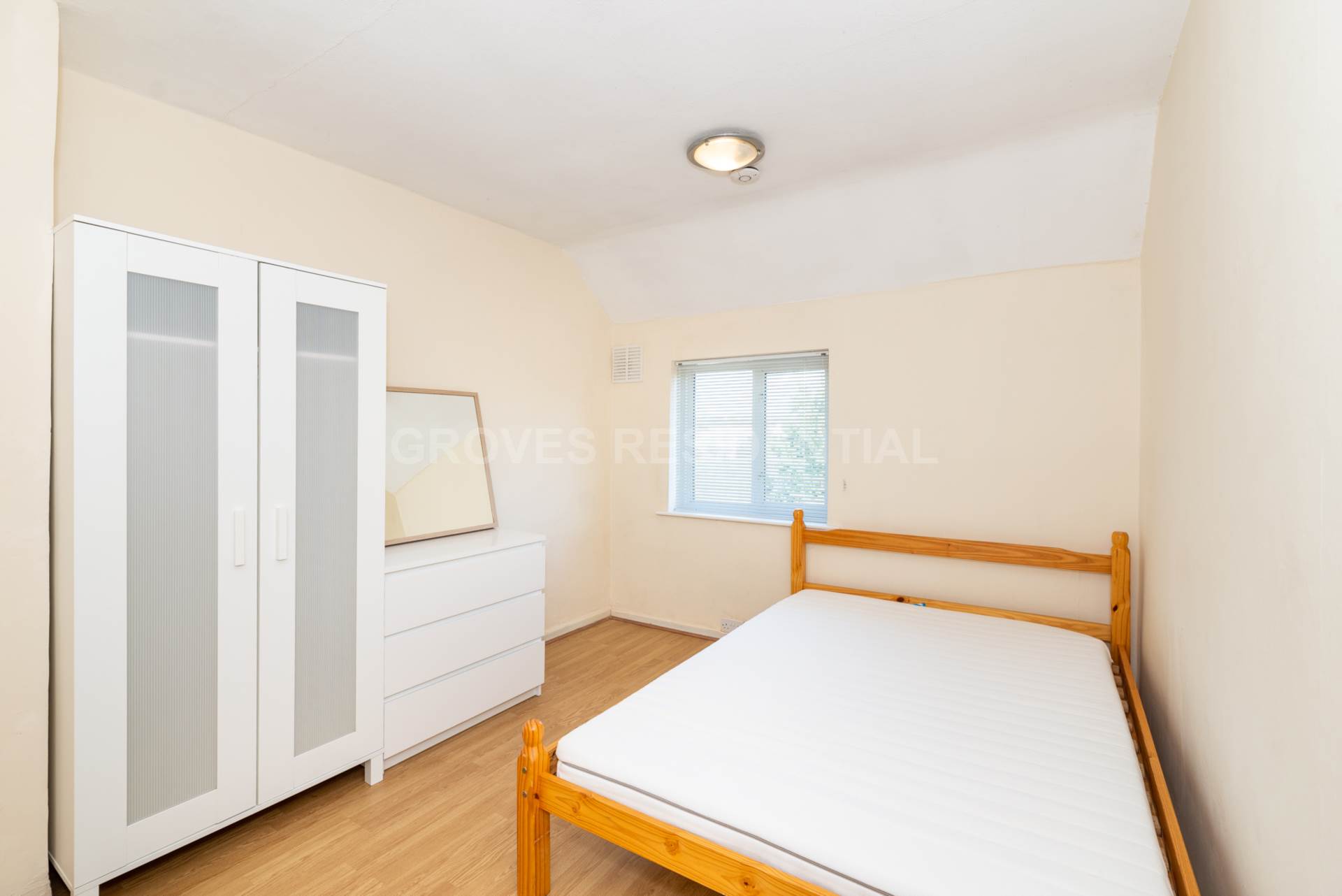 Fleetwood Road, Kingston Upon Thames, Image 7