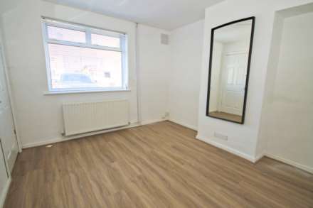Fleetwood Road, Kingston Upon Thames, Image 3