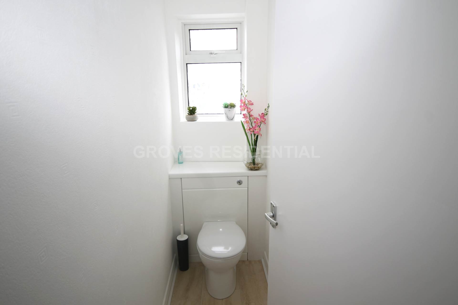 Meadow Hill, New Malden, Image 21