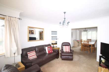 Meadow Hill, New Malden, Image 11