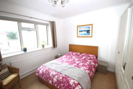 Meadow Hill, New Malden, Image 15