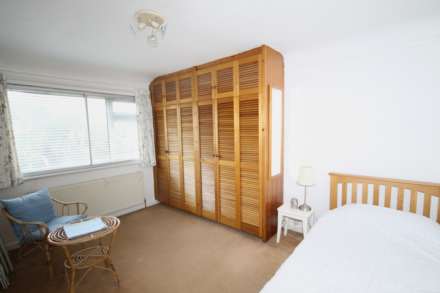 Meadow Hill, New Malden, Image 18