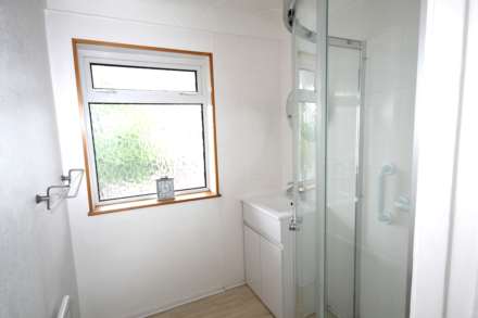 Meadow Hill, New Malden, Image 22